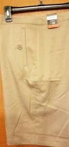 Izod NWT size 16 womens shorts